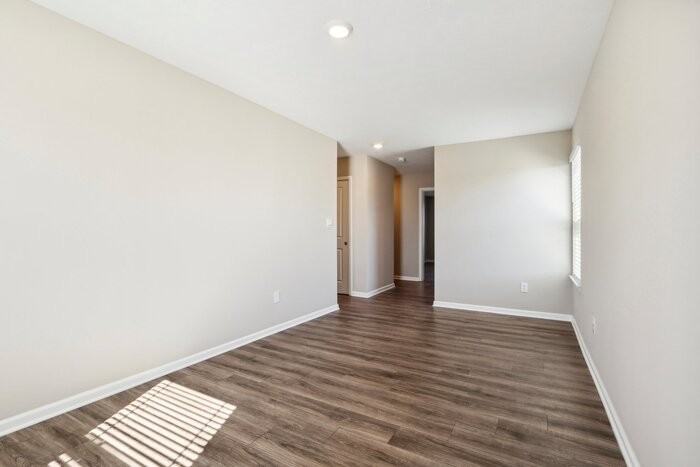 834 Marsh Aster Dr - Photo 2 of 34