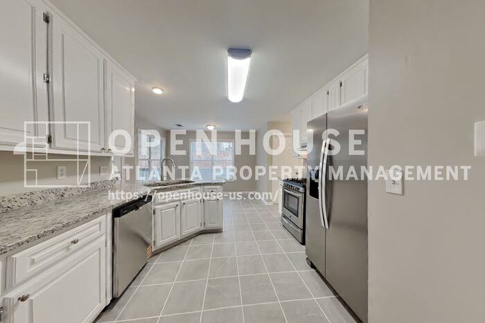 3261 Chesterfield Ct - Photo 5 of 20