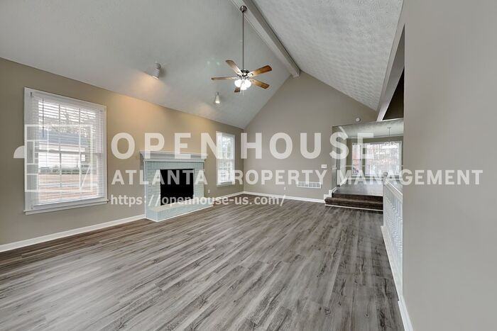 2261 Byron Ct Sw - Photo 4 of 21