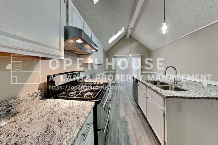 2261 Byron Ct Sw - Photo 7 of 21