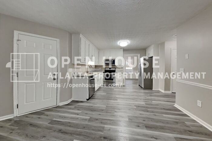 275 Grayson Manor Dr - Photo 6 of 20