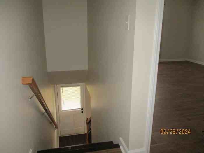 1007 Michigan St - Photo 4 of 10