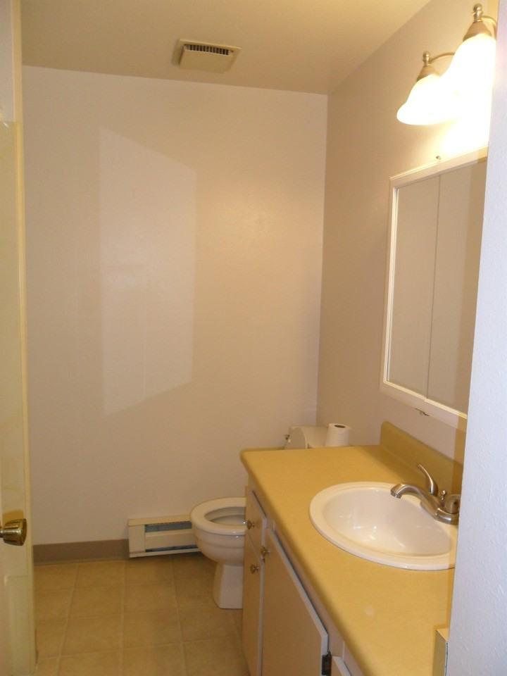 3307 Ratcliff Ln Se #3307 - Photo 3 of 12