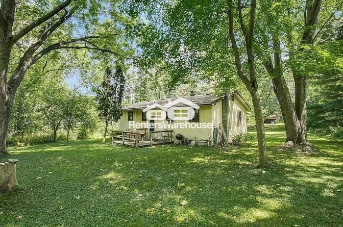 1130 Hallam Ave N - Photo 2 of 2