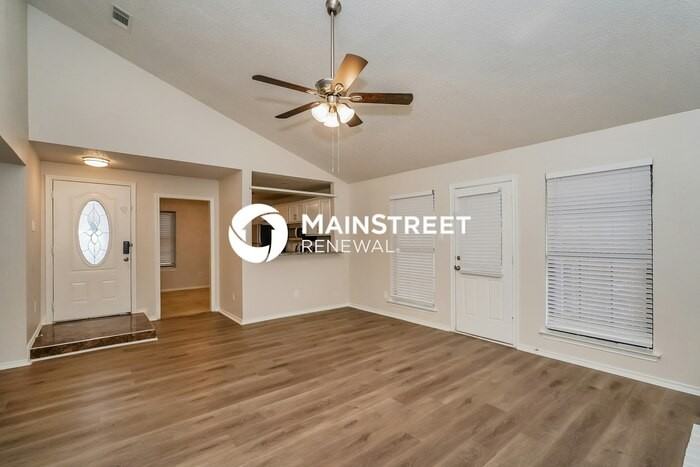 1334 Cedar Ridge Dr - Photo 7 of 18