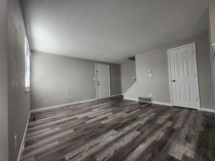 1628 S Cascade Ave #D - Photo 7 of 20