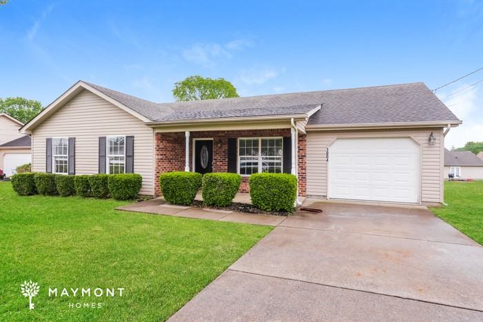 1004 Swayze Ct - Photo 3 of 13