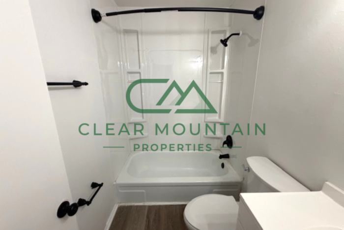 212 Victor Ct #5 - Photo 6 of 7