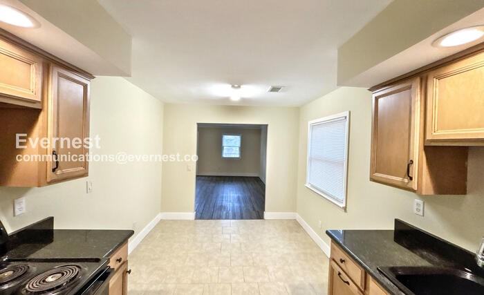 4814 Eldridge Rd - Photo 4 of 22