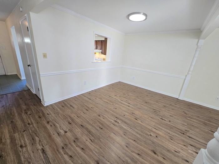 5221 Johnstown Ln - Photo 5 of 26