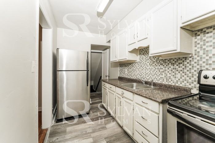 41 Upmanor Rd - Photo 7 of 15