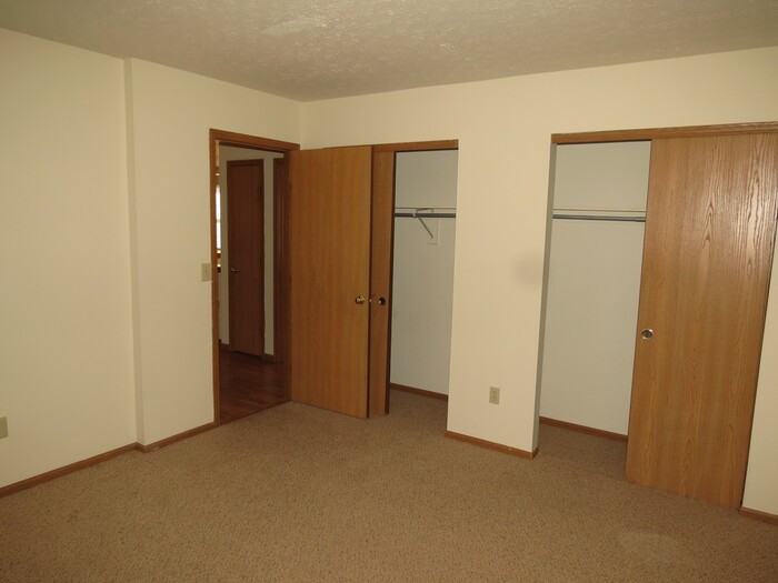 2129 Brett Ct - Photo 7 of 16