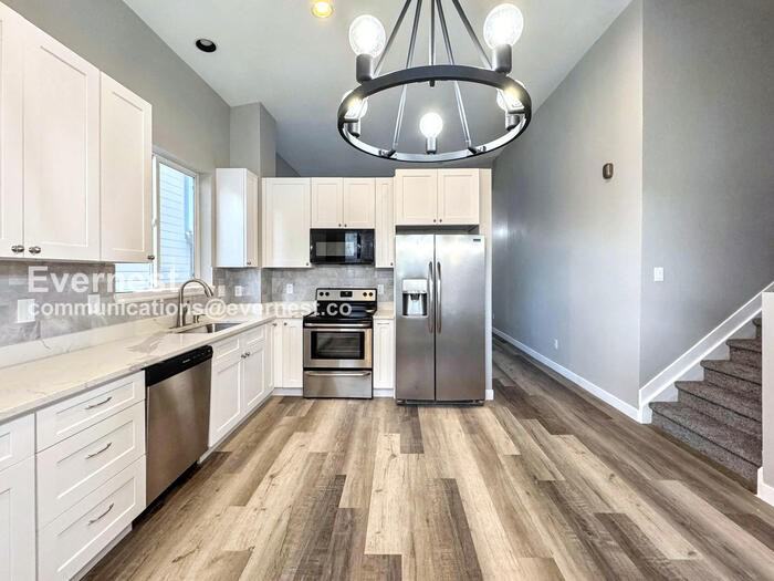 10626 Cherrybrook Cir - Photo 2 of 26