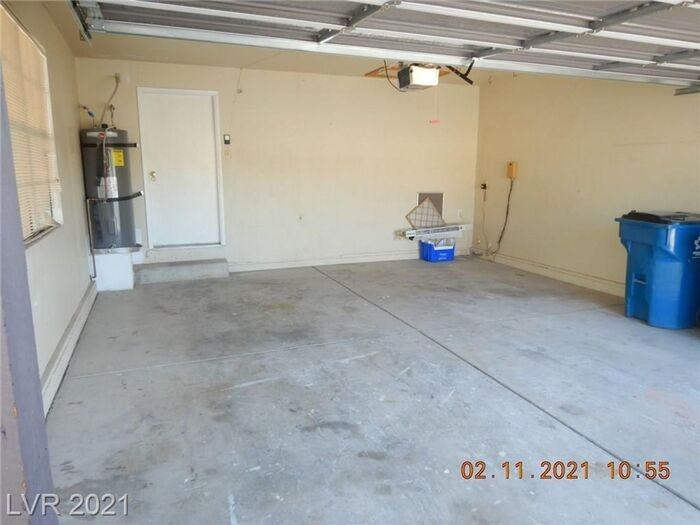 1013 Neil Armstrong Cir - Photo 5 of 27