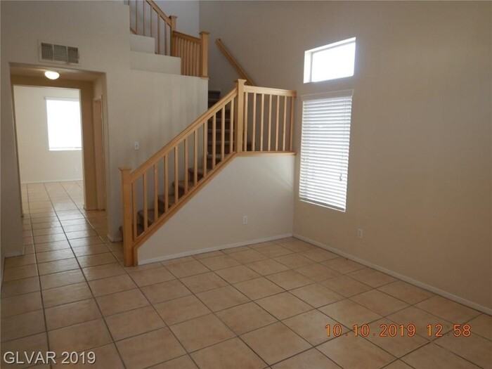 5401 Goldenseal Ct - Photo 3 of 27