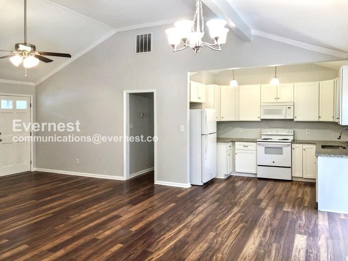 540 Oglesby Bridge Rd Se - Photo 5 of 19