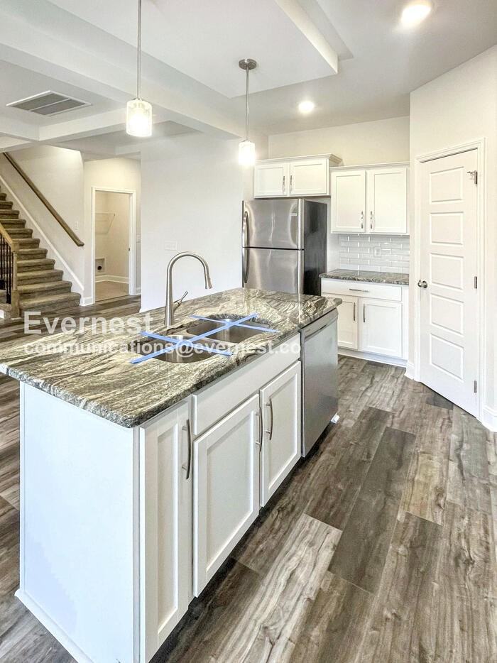 637 Battery Ct - Photo 4 of 36