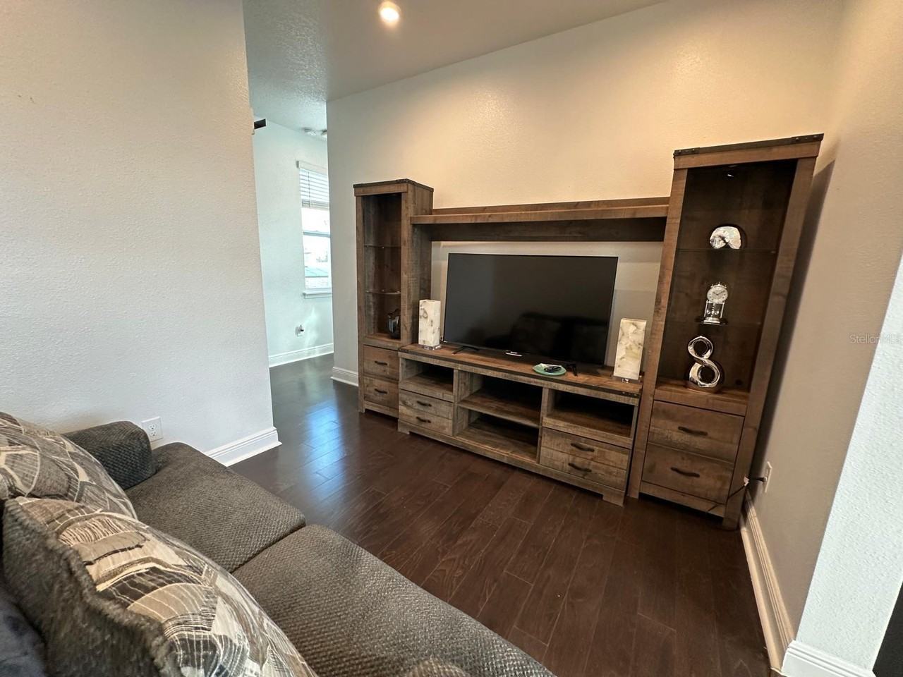 8941 Sperry St #NA - Photo 3 of 20