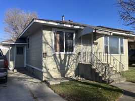 featured image of 725 1/2 Broadwater Ave