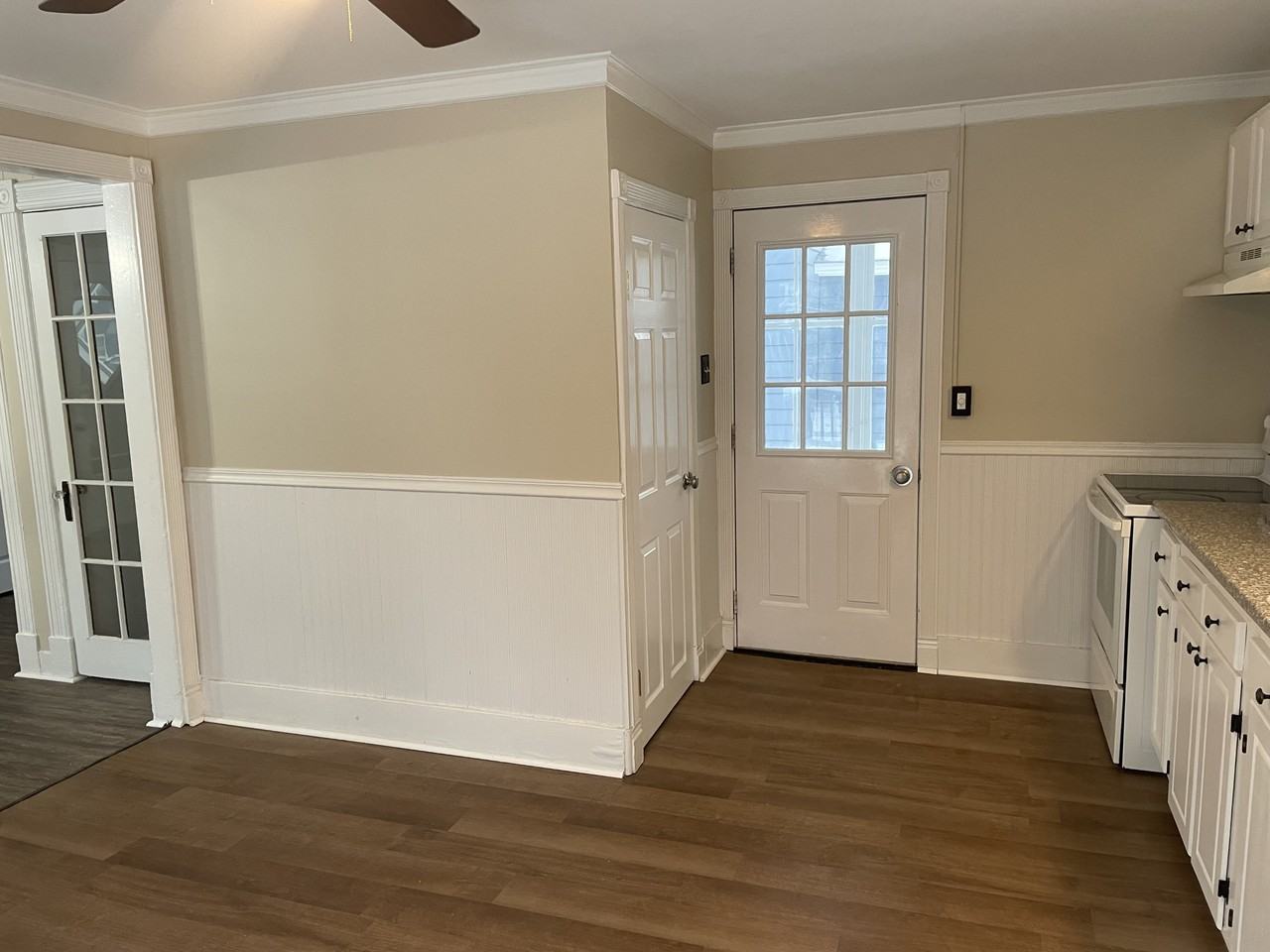 242 N Hamilton St #NA - Photo 6 of 35