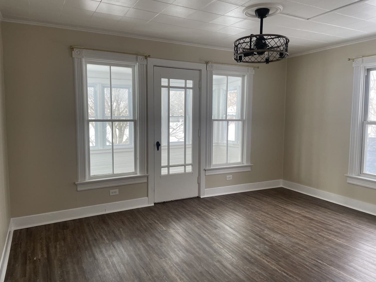 242 N Hamilton St #NA - Photo 7 of 35