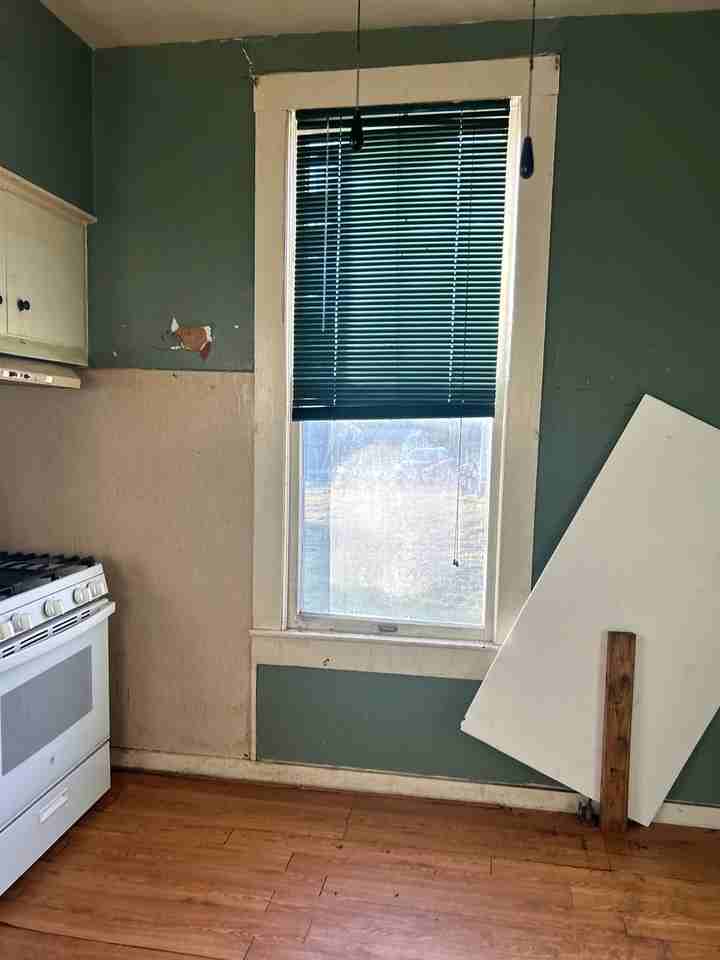 206 Dallas St #NA - Photo 4 of 20