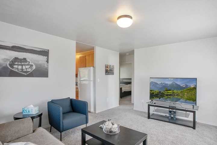 1402 Jefferson Ave Ne #1402 - Photo 5 of 6