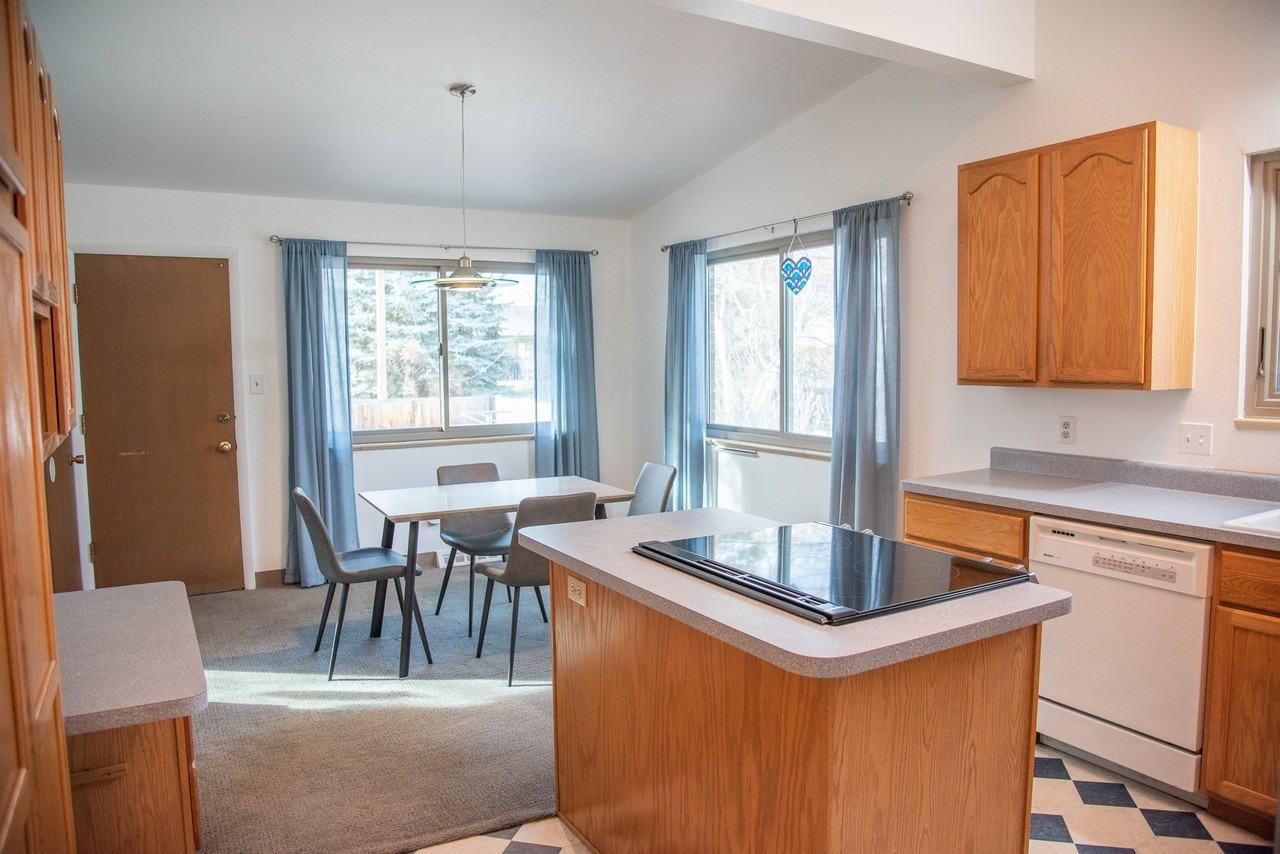 9 Paramount Pkwy #NA - Photo 7 of 17