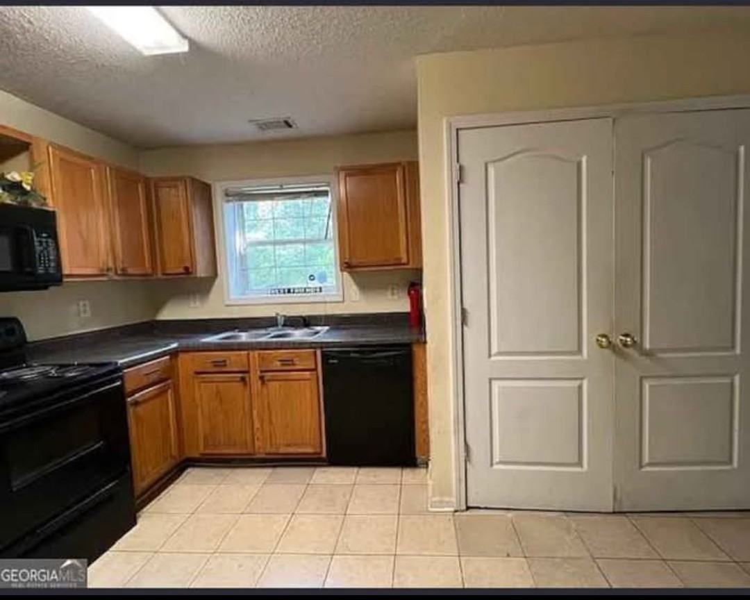 3955 Cypress Pointe Dr #NA - Photo 3 of 15