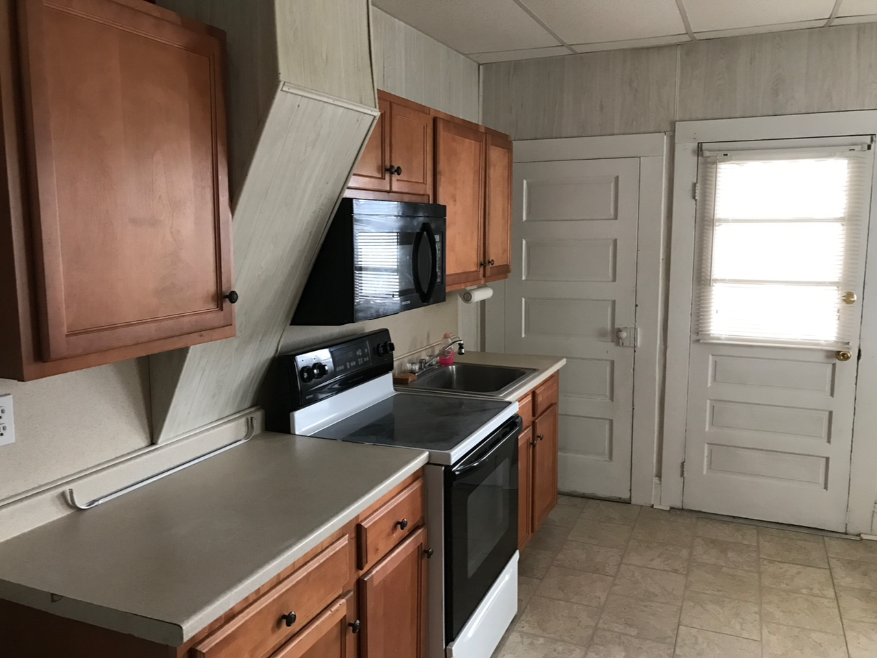 130 Mooney St #130 - Photo 6 of 10