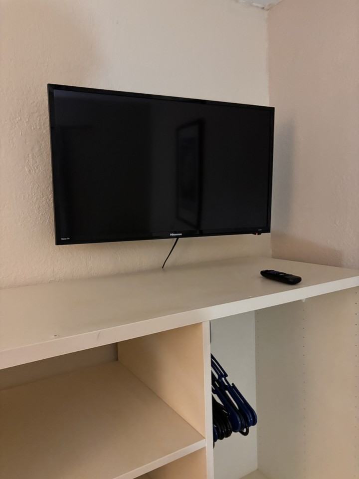 395 Nw 23rd St - Photo 3 of 6