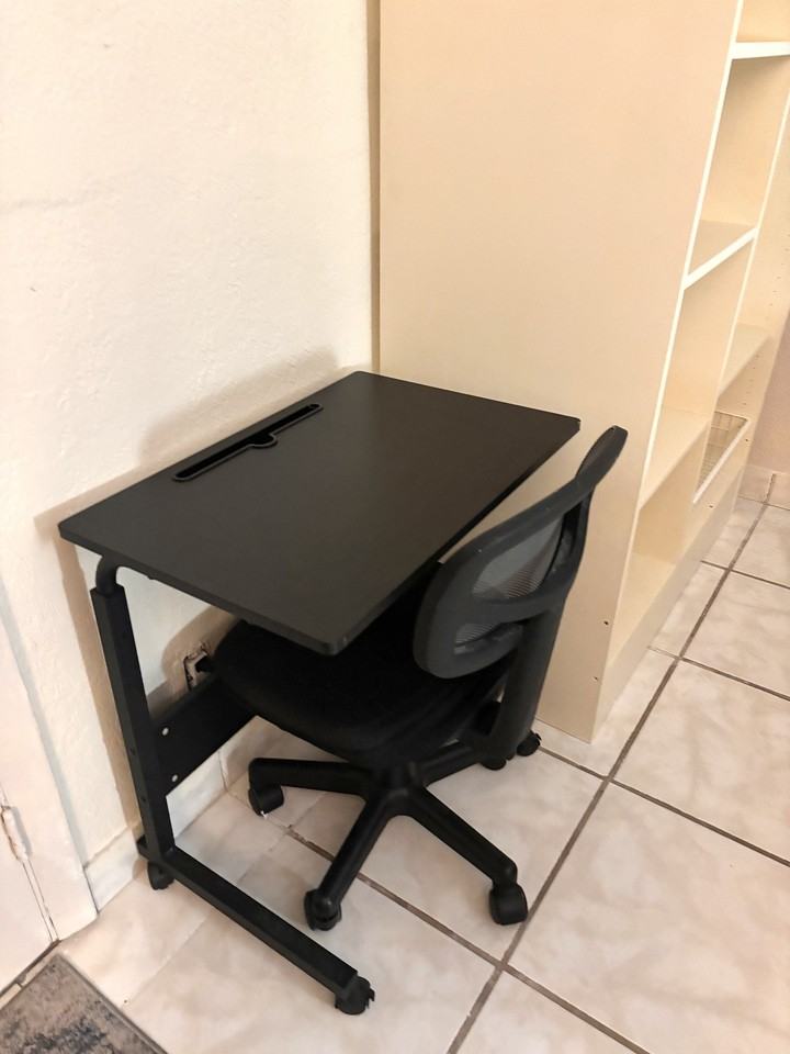 395 Nw 23rd St - Photo 4 of 6