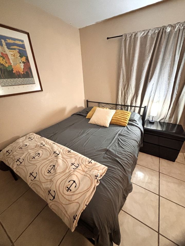 395 Nw 23rd St - Photo 5 of 6