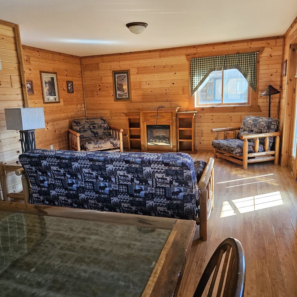 459 Overlook Ct #459B - Photo 4 of 12