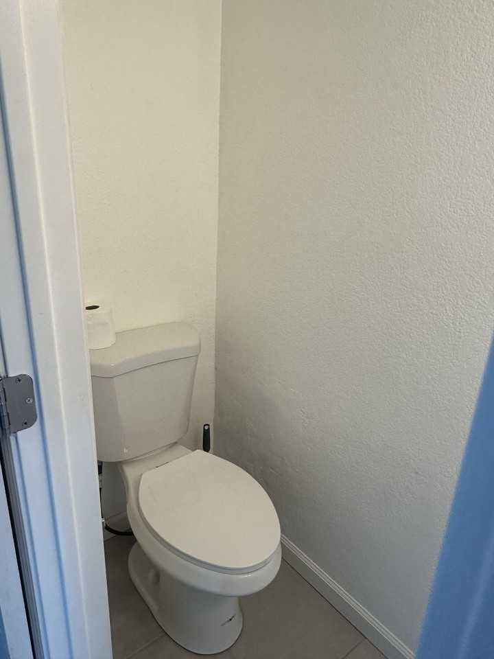 13910 Lear Blvd - Photo 2 of 18