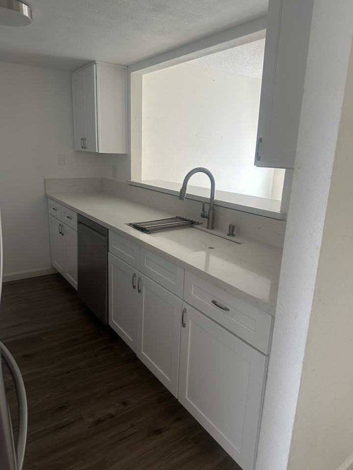 13910 Lear Blvd - Photo 6 of 18