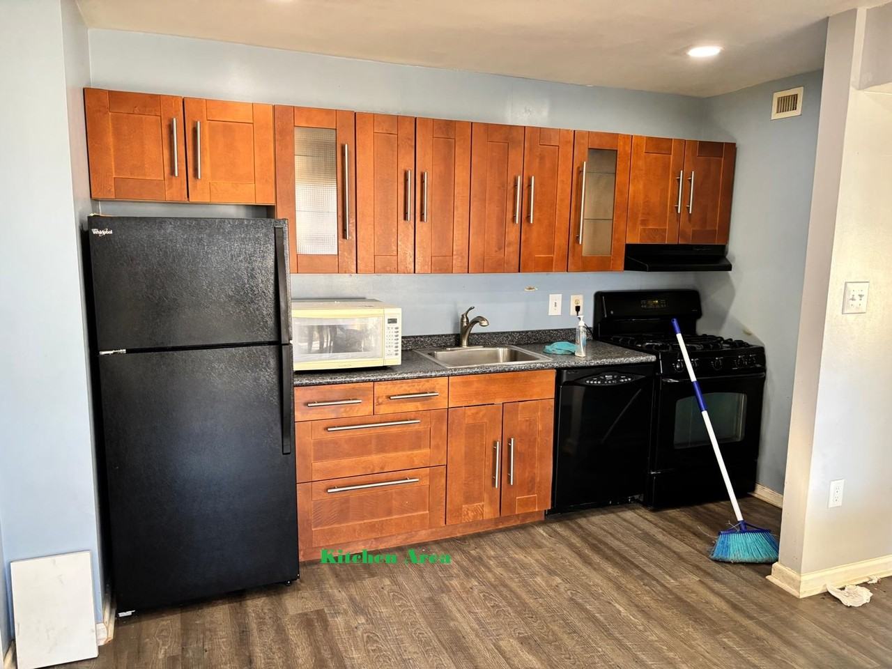 1550 Renate Dr #104 - Photo 3 of 12