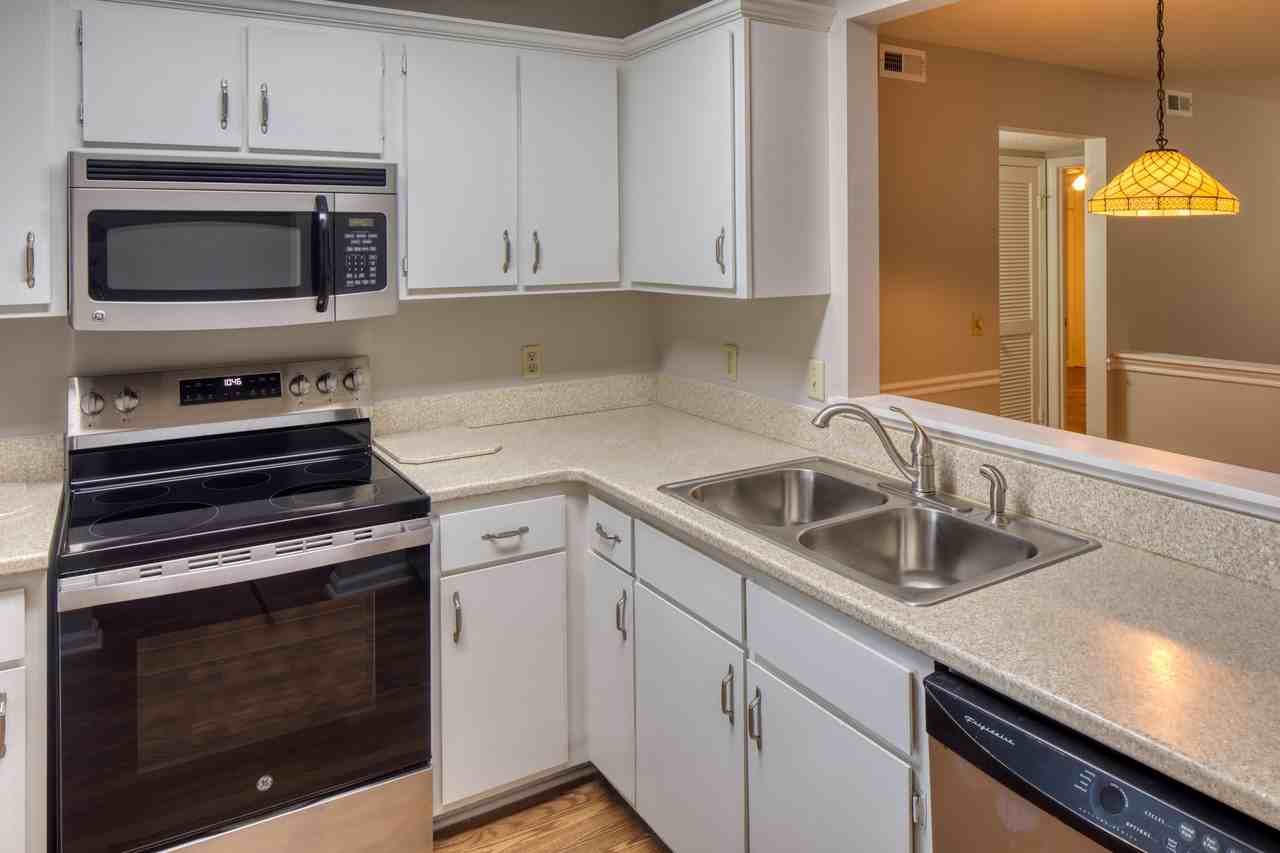 104 Oyster Shell Rd #E3 - Photo 4 of 27