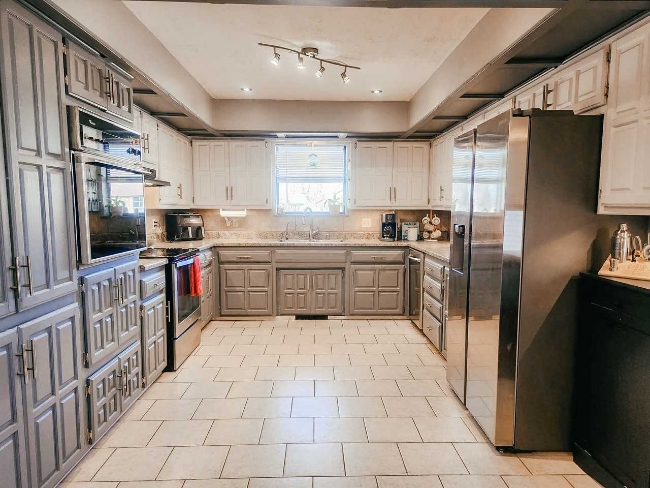 310 Lacey Dr #NA - Photo 4 of 17