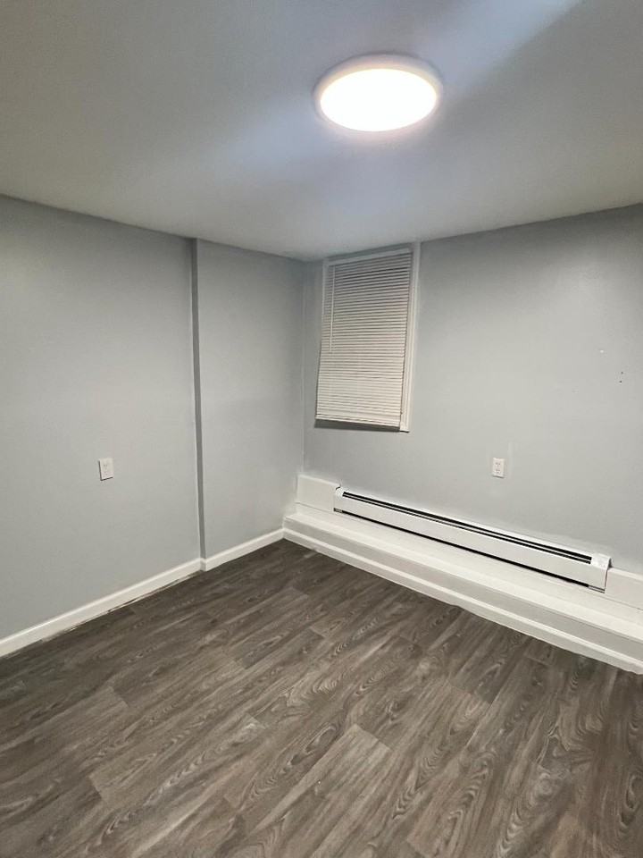 517 North Indiana Avenue - Photo 3 of 5