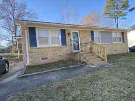 2206 Emerson Pl #NA - Photo 1 of 1