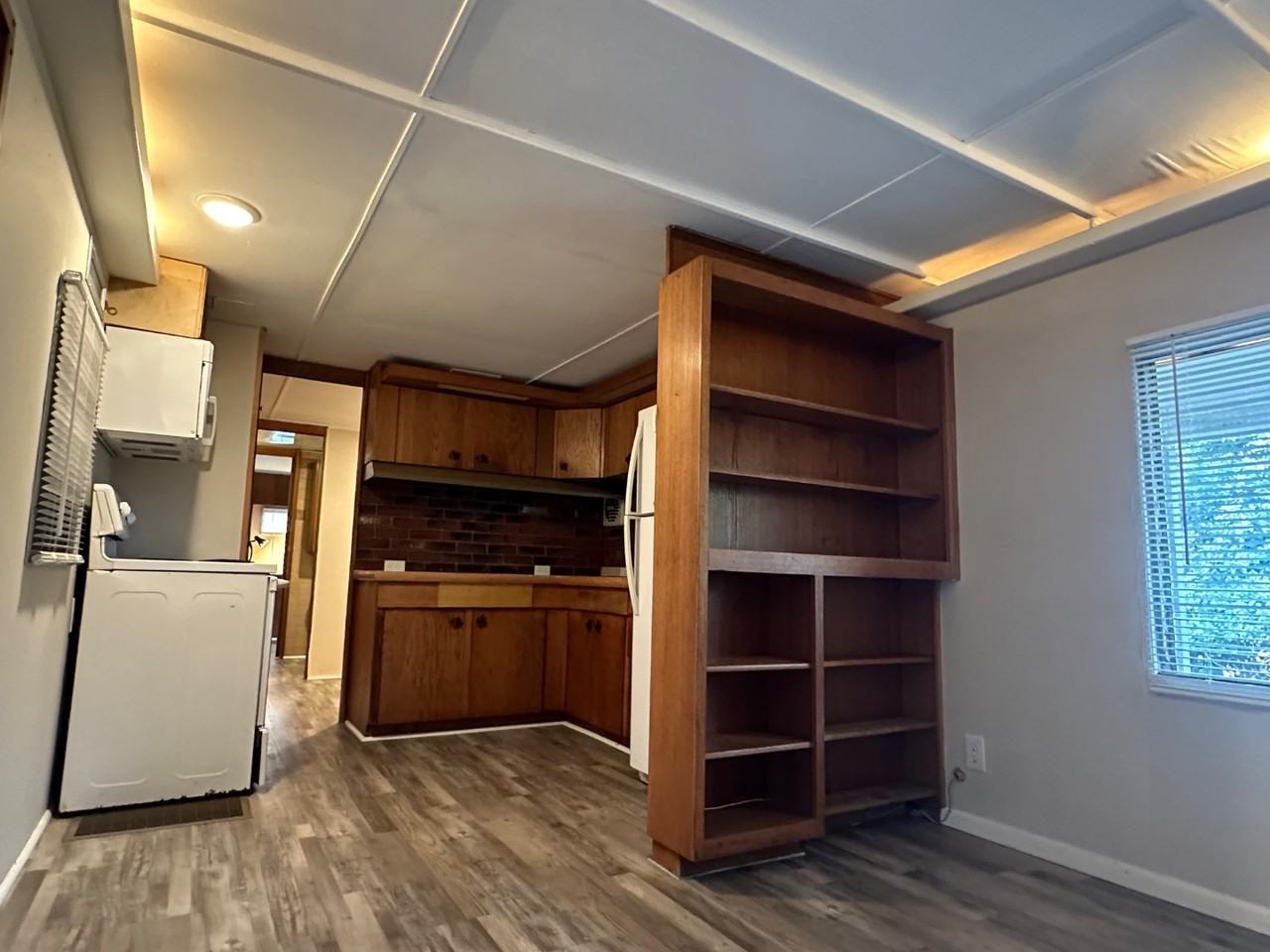 16 Hill St - Photo 6 of 9