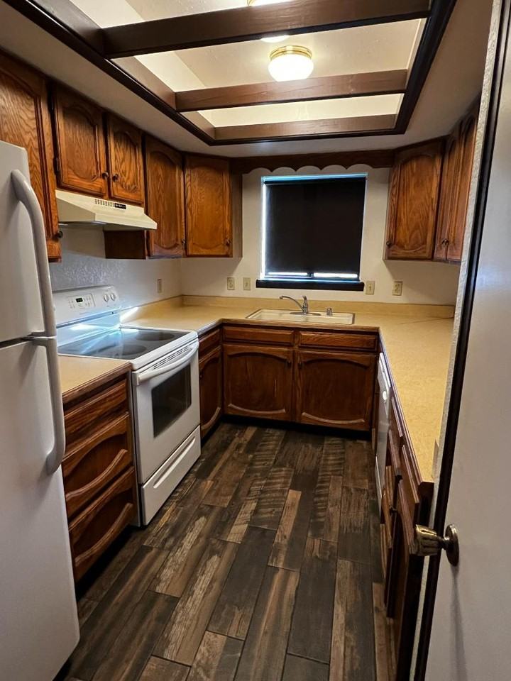 443 E Scenic Dr - Photo 4 of 8