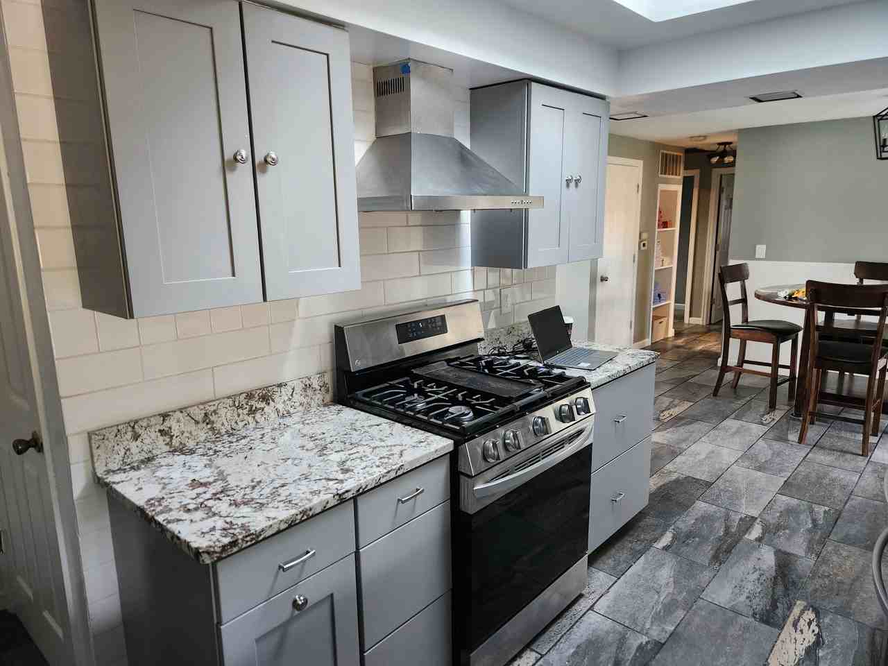 2075 E Alder St #NA - Photo 5 of 20