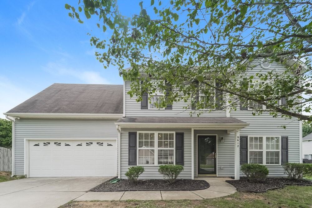 9612 Ashlyn Elizabeth Ct - Photo 4 of 17