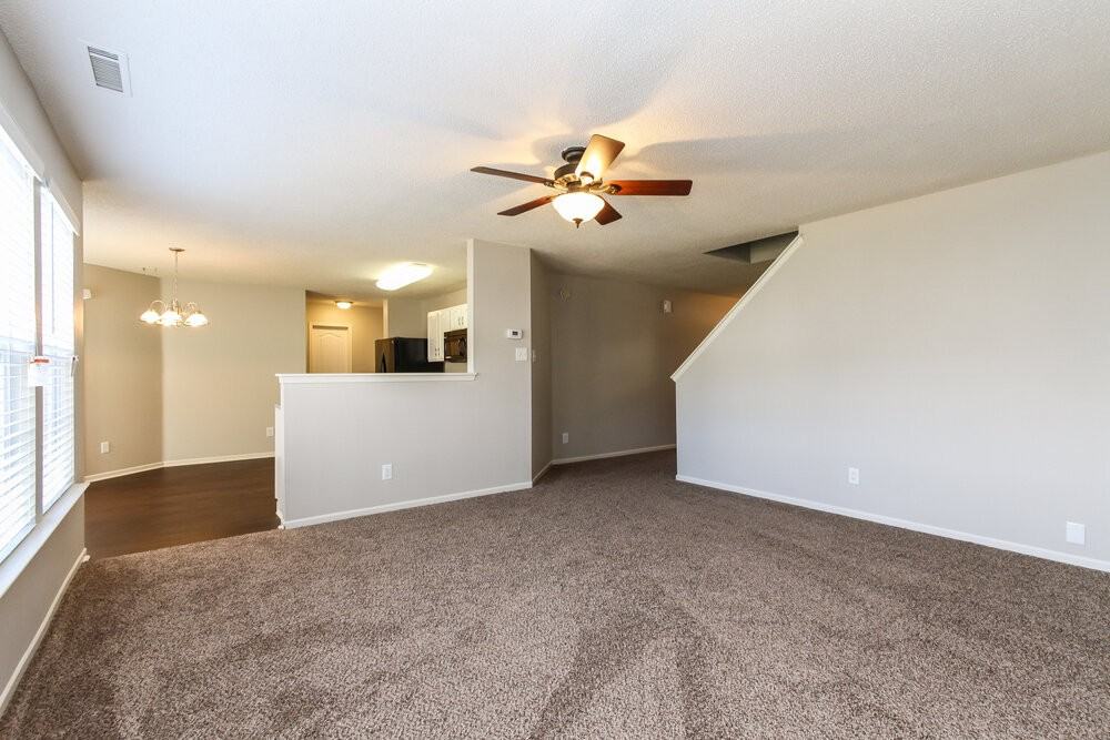 10153 Split Rock Way - Photo 3 of 15