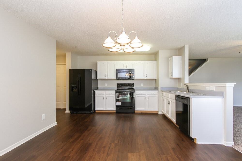 10153 Split Rock Way - Photo 4 of 15