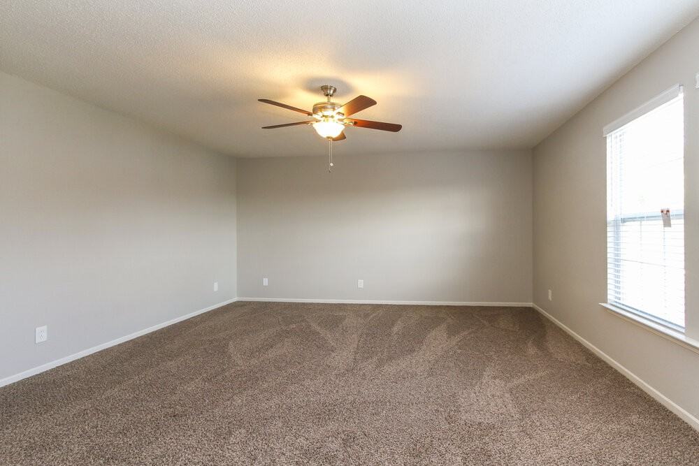 10153 Split Rock Way - Photo 7 of 15