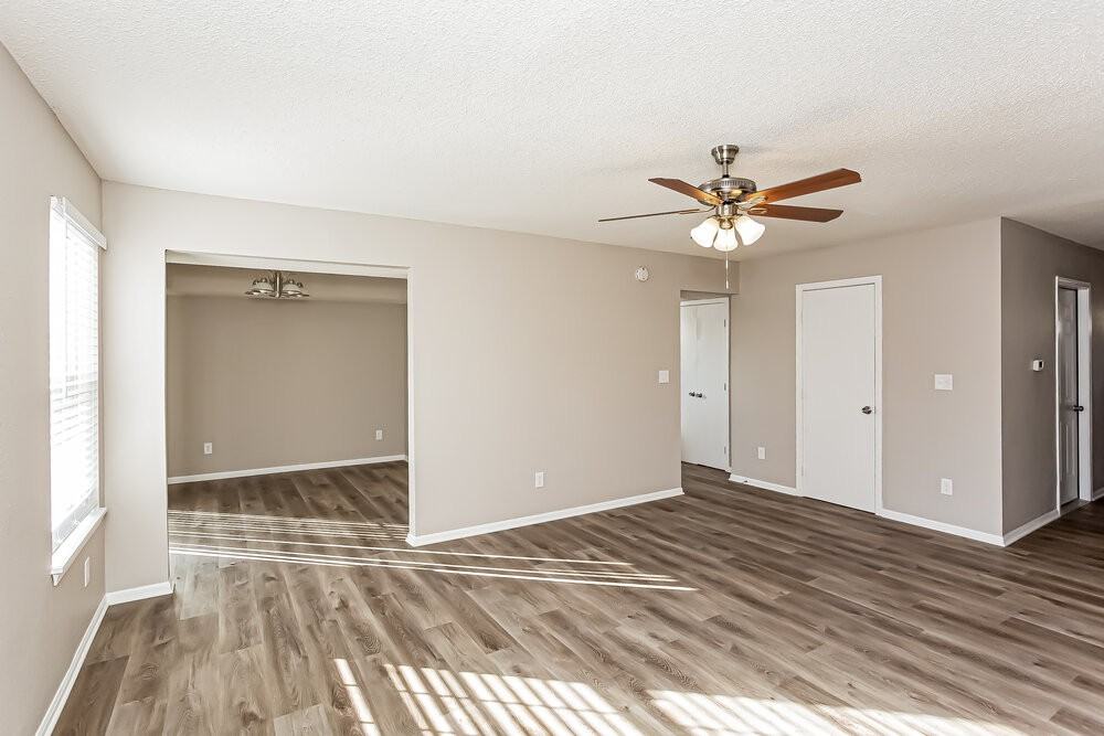 6539 Townsend Way - Photo 6 of 17