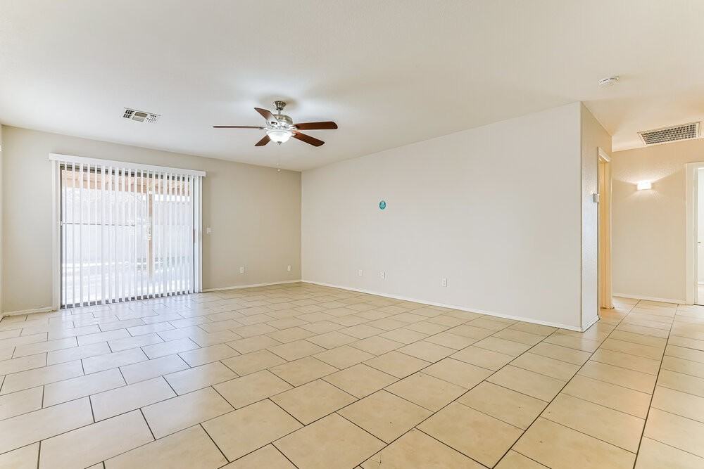 2513 N 114th Ave - Photo 3 of 16